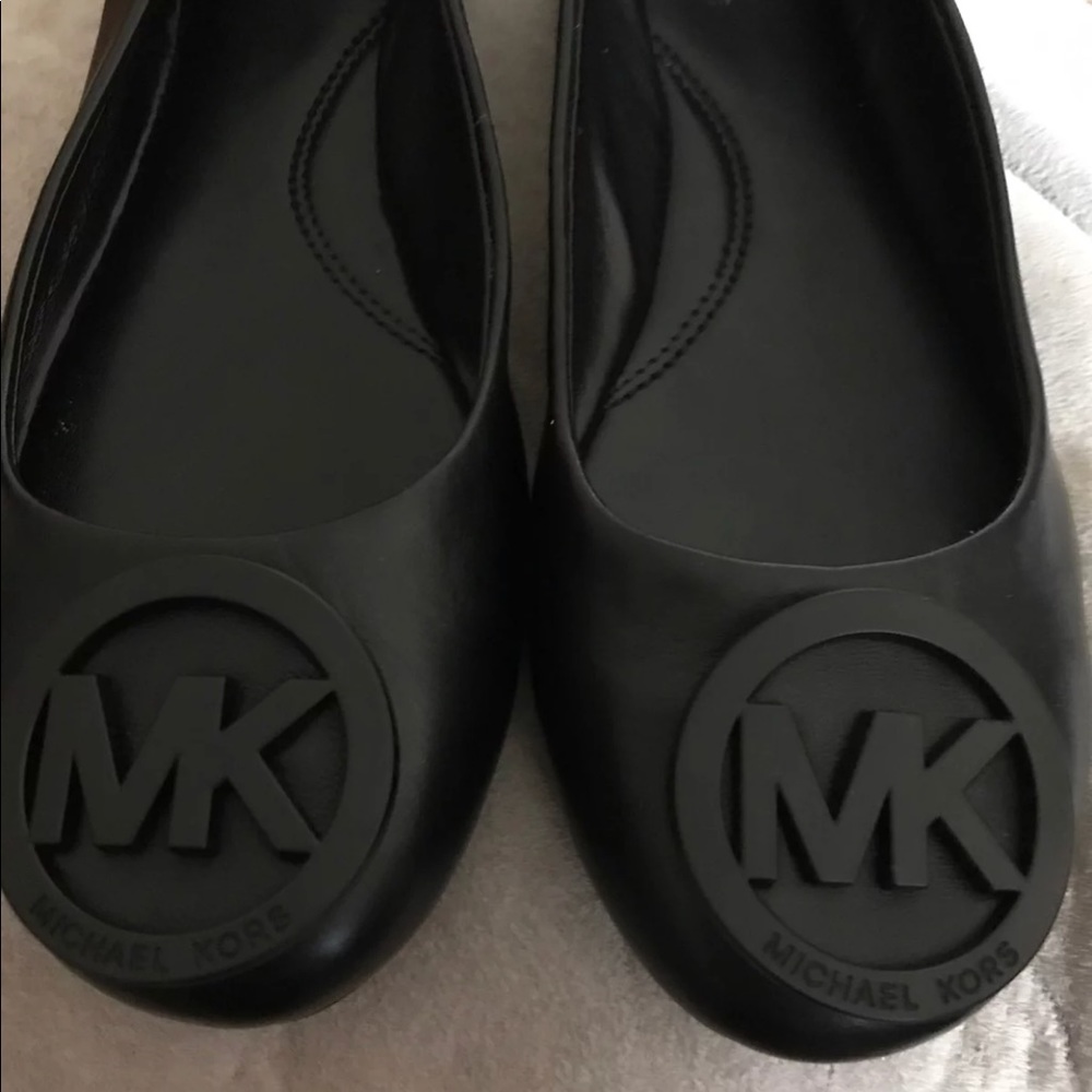 MK Black Flats